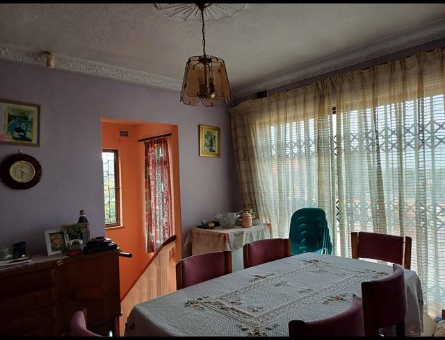 4 BEDROOM HOUSE FOR SALE IN SHALLCROSS